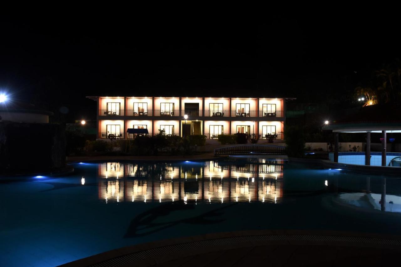 Aveda Blue Country Resort Pancsgani Kültér fotó